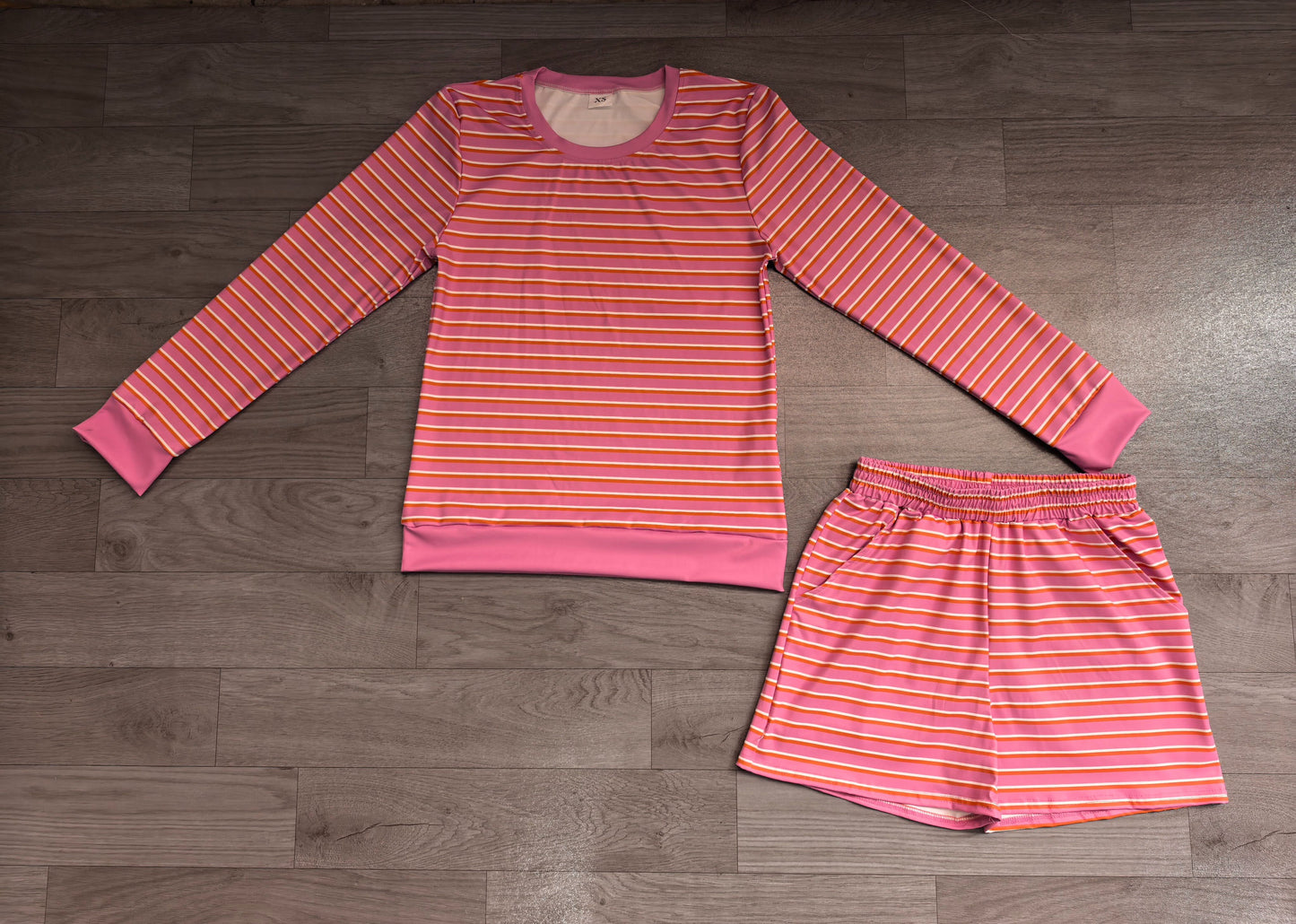 ( No moq ) Preorder Adult Women Long Sleeves Pink Stripes Shirt Pockets Shorts Yoga Active Set