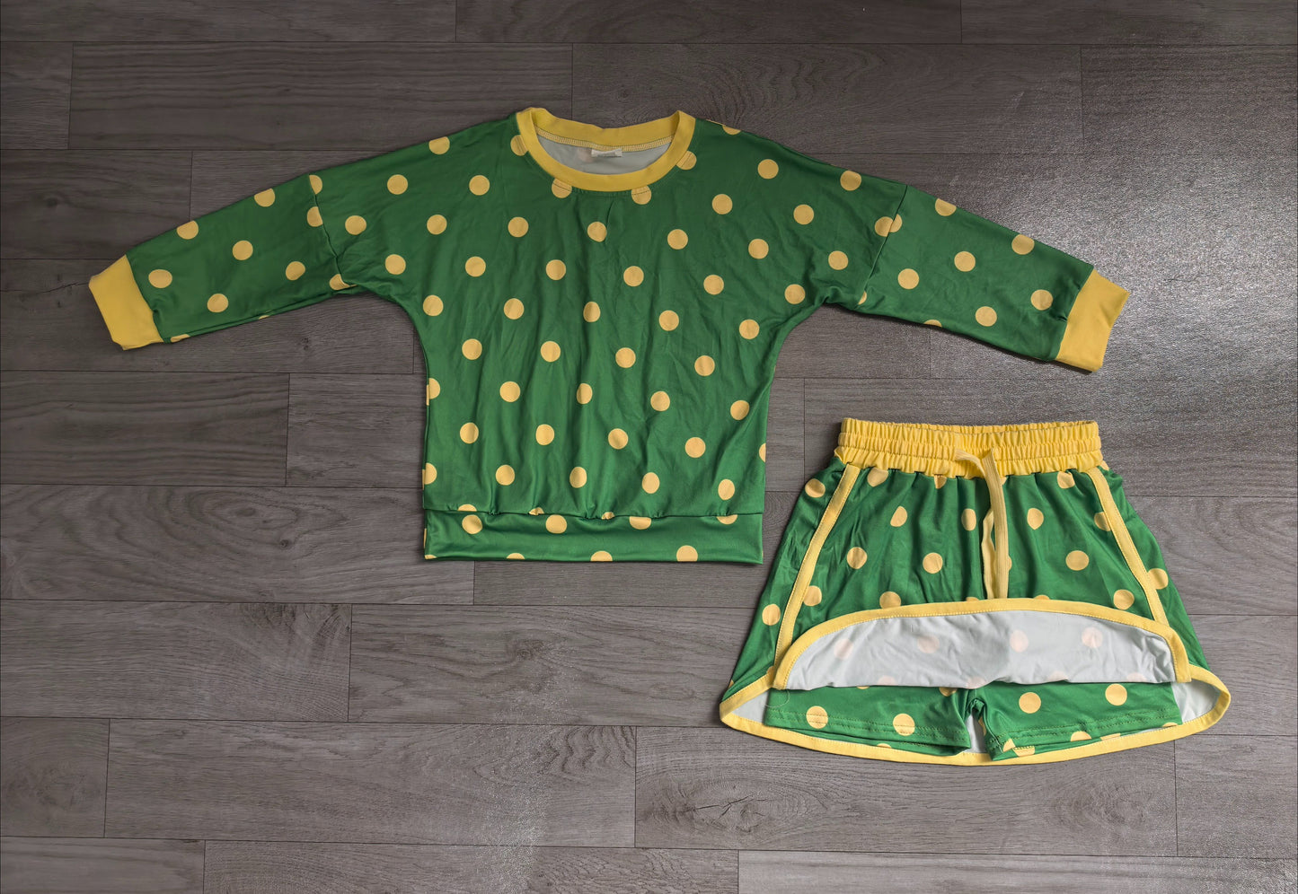 ( No moq ) Preorder Baby Girls Kids Long Sleeves Dots Shirt Skirt Shorts Green Set Clothes