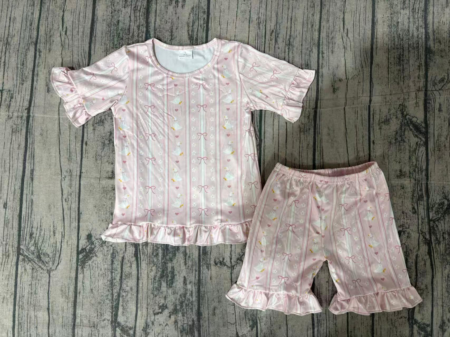 ( No moq ) Preorder Baby Girls Kids Short Sleeves Goose Bows Hearts Flower Shirt Shorts Summer Set