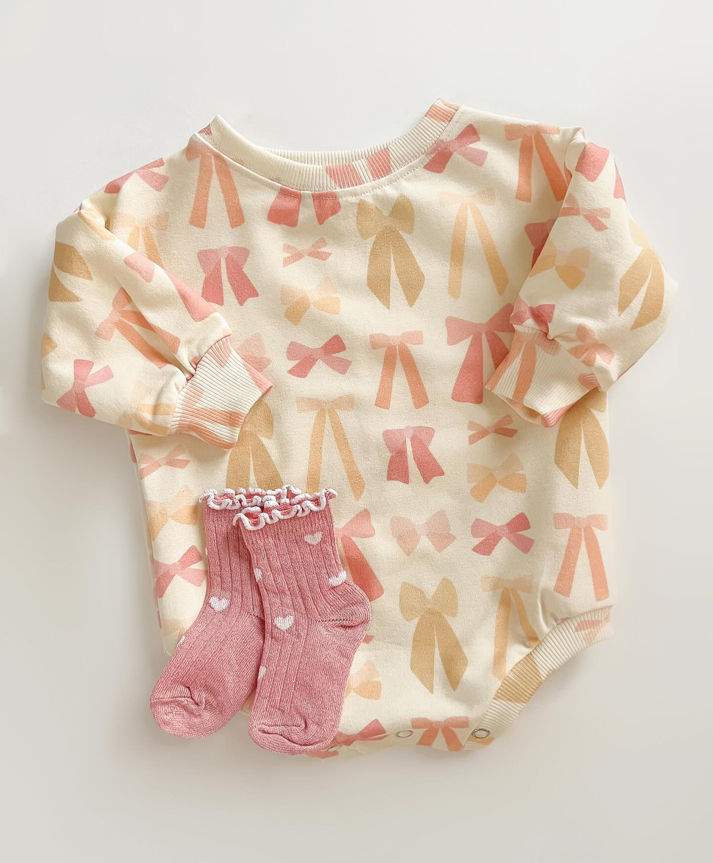 Pre-order Baby Girl Long Sleeves Bows Bubble Romper