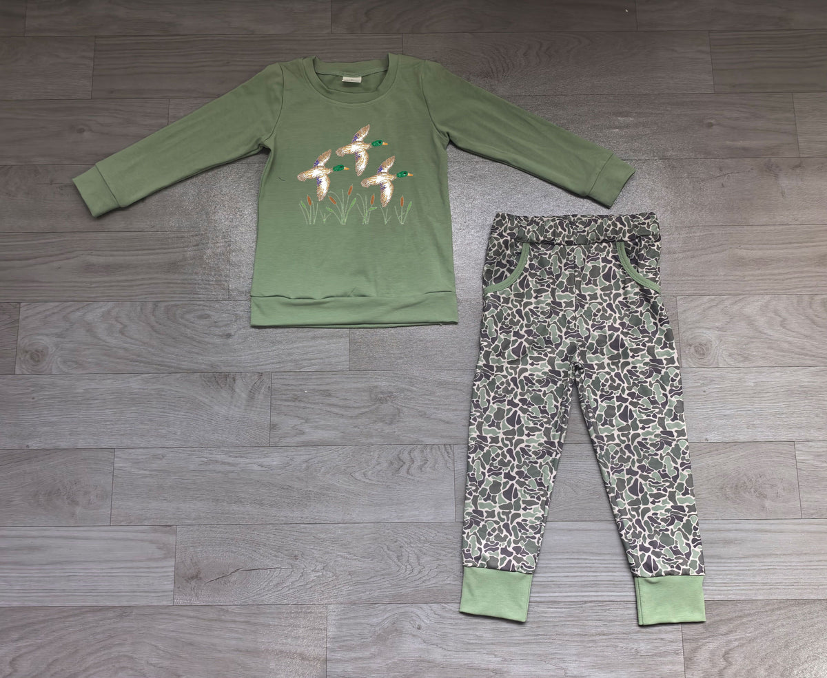 ( No moq ) Preorder Baby Boys Long Sleeves Embroidery Ducks Shirt Green Camo Pants Hunting Clothes Set