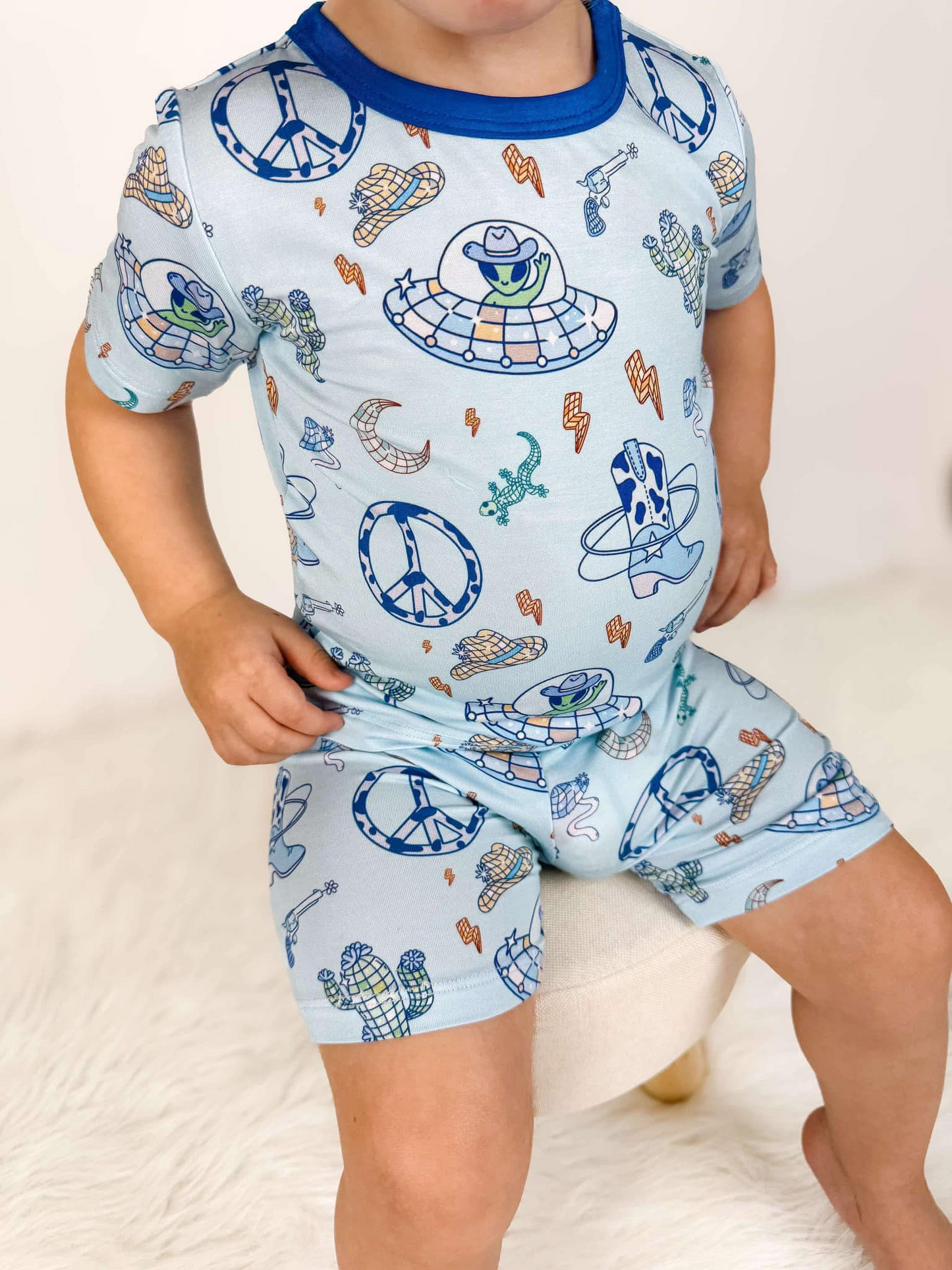 Preorder Baby Boy Short Sleeves Western Boots Shirt Shorts Pajamas Set ( Moq 5 )