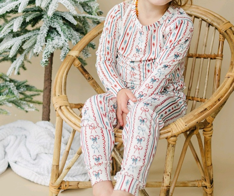 Pre-order Baby Girl Christmas Candy Cane Shirt Pants Pajamas Clothes Set