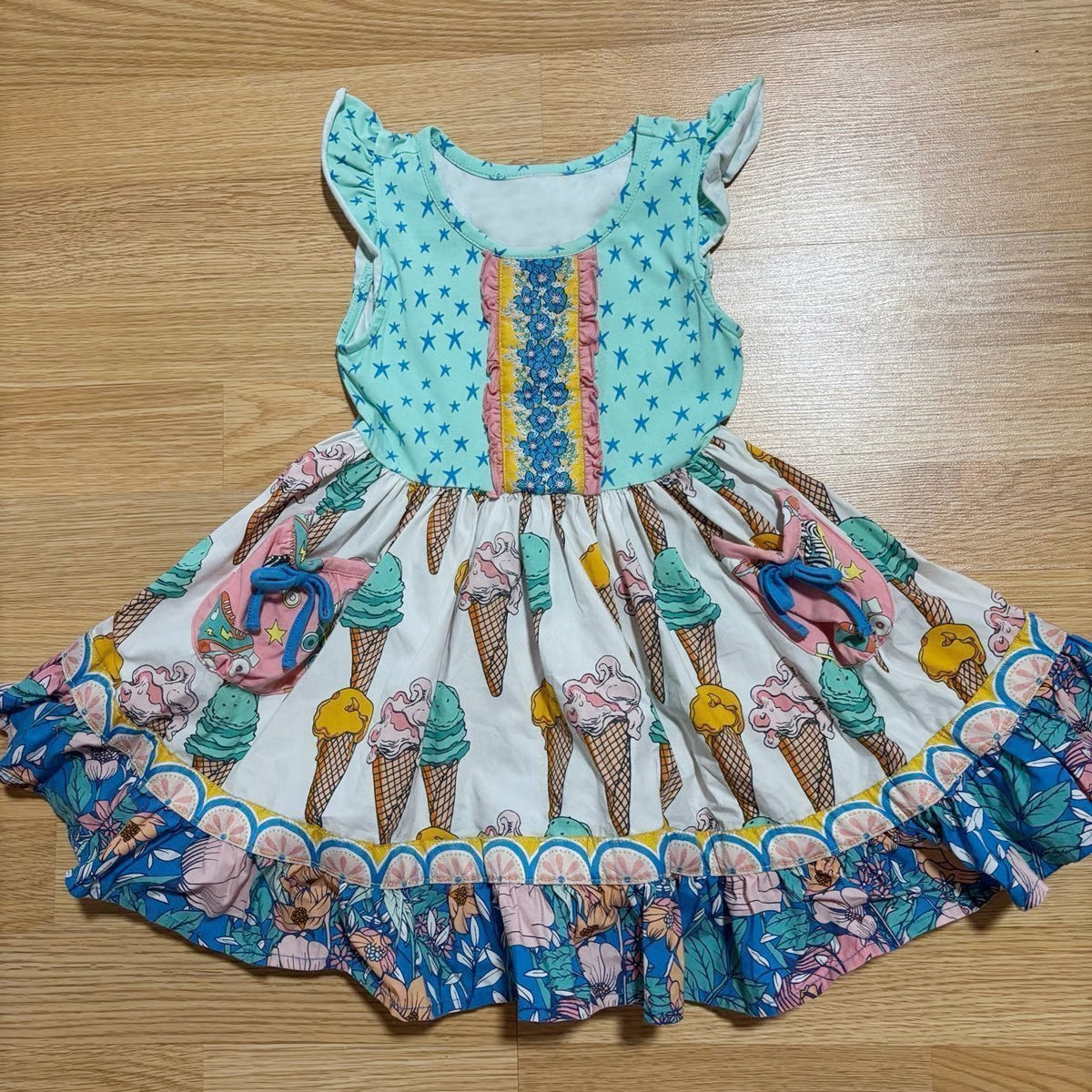 ( Moq 5 ) Preorder Baby Girls Stars Short Sleeves Ruffle Knee Length Dress