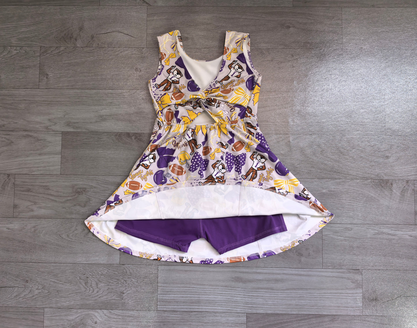 ( No moq ) Preorder Baby Girls Kids Sleeveless Tigers Bows Football Yoga Team Knee Length Dress