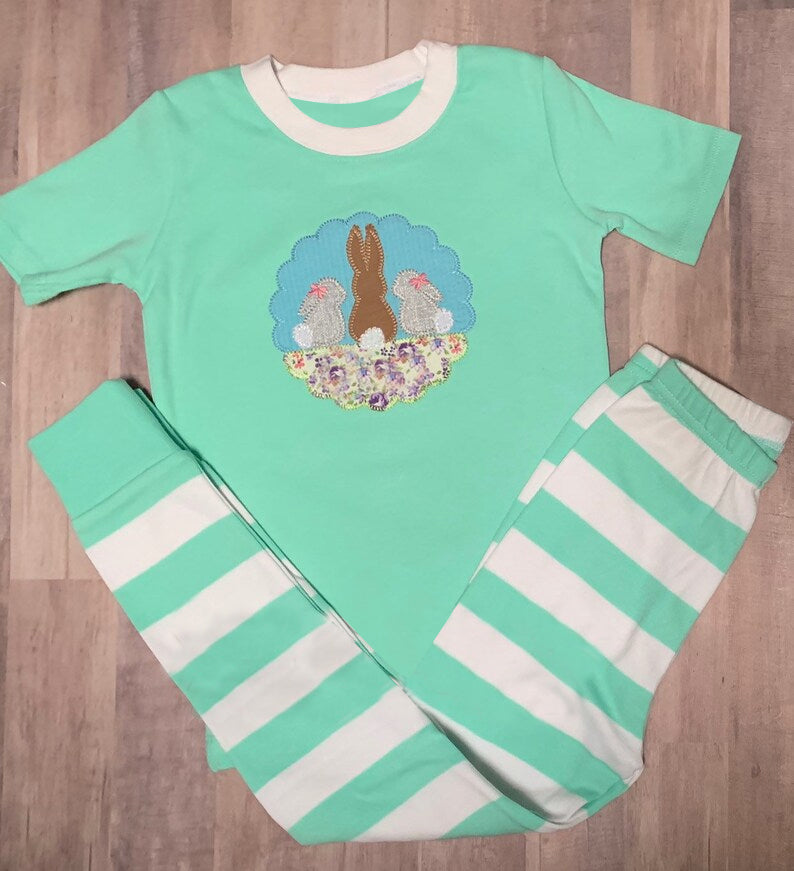 ( Moq 5 ) Preorder Baby Girls Short Sleeves Rabbits Floral Green Shirt Stripes Pants Easter Pajamas Set