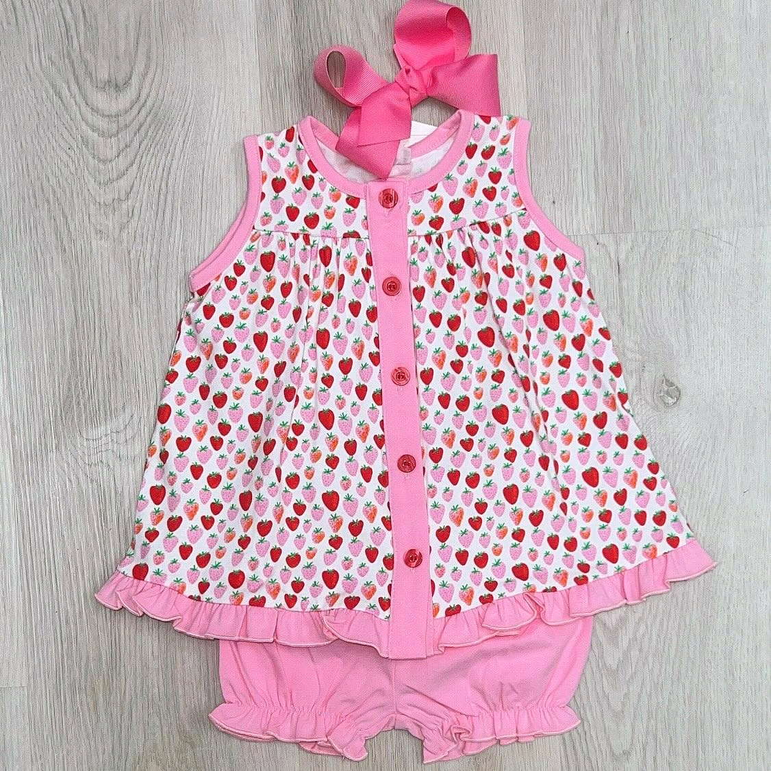 ( Moq 5 ) Preorder Baby Girl Sleeveless Strawberry Buttons Tunic Pink Shorts Set
