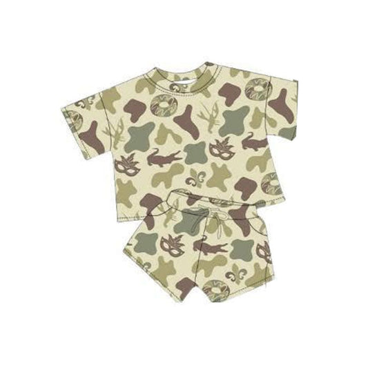 ( Moq 5 ) Preorder Baby Girls Donuts Masks Shirt Pockets Green Camo Shorts Mardi Gras Set