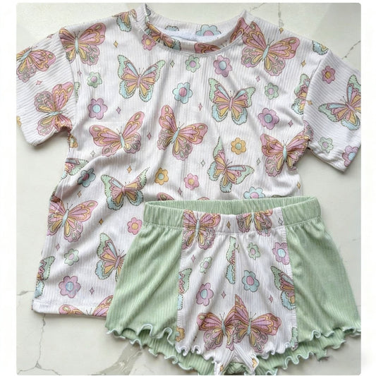 ( Moq 5 ) Preorder Baby Girls Short Sleeves Flowers Butterfly Shirt Green Shorts Clothes Set