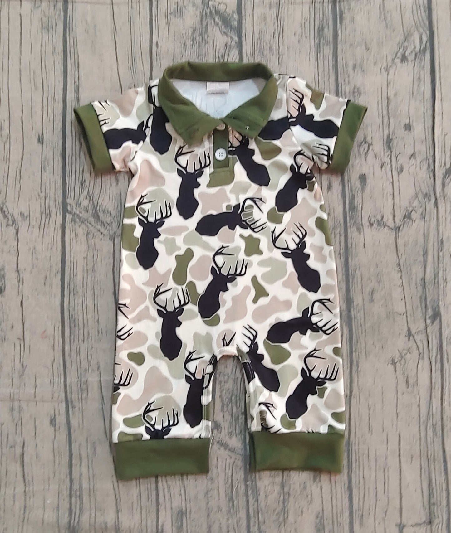 Baby Boys Short Sleeves Deer Camo Hunting Buttons Green Romper RTS