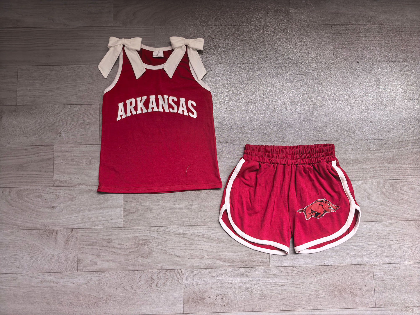 ( No moq ) Preorder Baby Girls Kids Sleeveless Bows Vinyl Shirt Pig Shorts Red Set Team Clothes