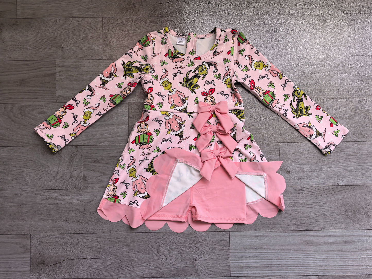 ( No moq ) Preorder Baby Girls Kids Christmas Green Face Bows Scallop Dress Yoga Active Clothes