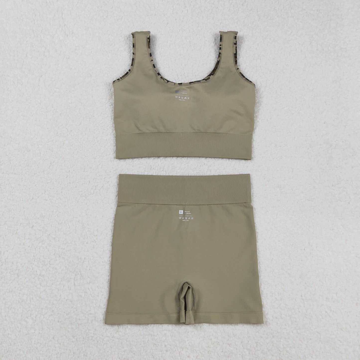 Adult Woman Sleeveless Green Camo Tank Tops Shorts Knitted Yoga Set RTS