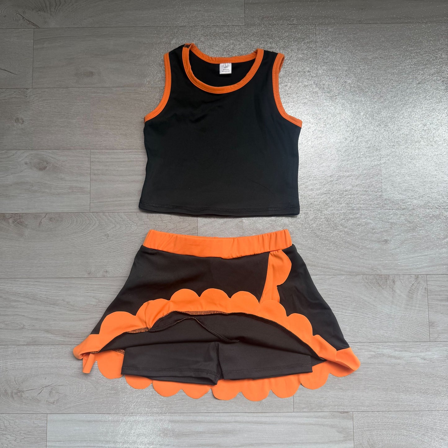 ( No moq ) Preorder Baby Girls Kids Black Shirt Orange Scallop Skirt Shorts Yoga Active Set Clothes
