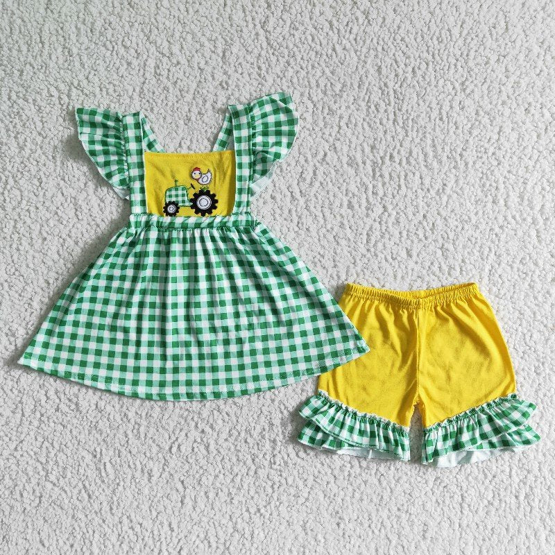 GSSO0056 Baby Girl Summer Embroidery Tractor Chick Shorts Outfit