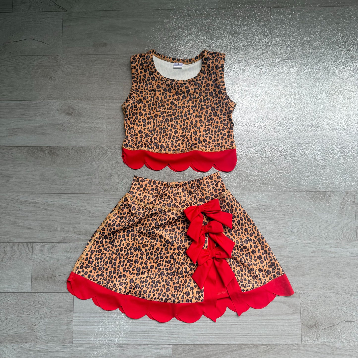 ( No moq ) Preorder Baby Girls Kids Sleeveless Leopard Shirt Scallop Bows Skirt Shorts Yoga Active Set Clothes