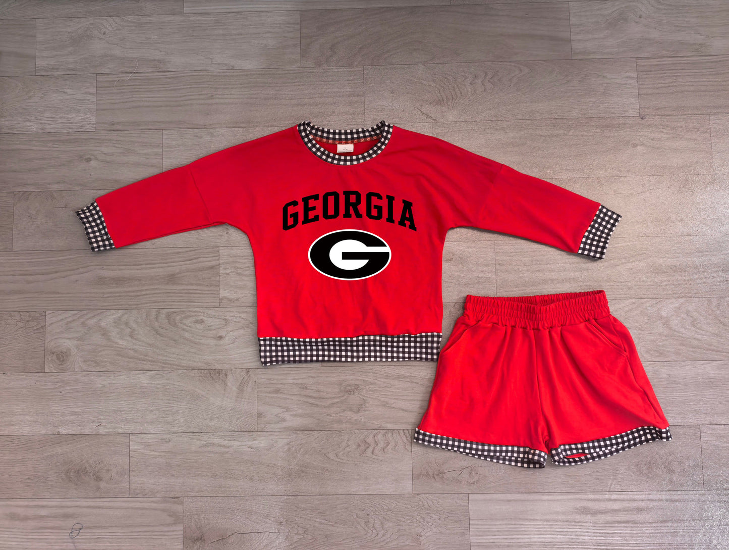( No moq ) Preorder Baby Girls Kids Long Sleeves G Shirt Shorts Red Cotton Set Team Clothes