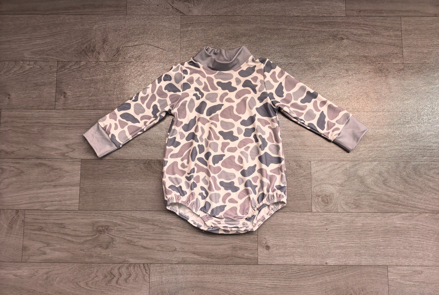 ( No moq ) Preorder Baby Boys Infant Long Sleeves Grey Camo Bubble Romper Clothes