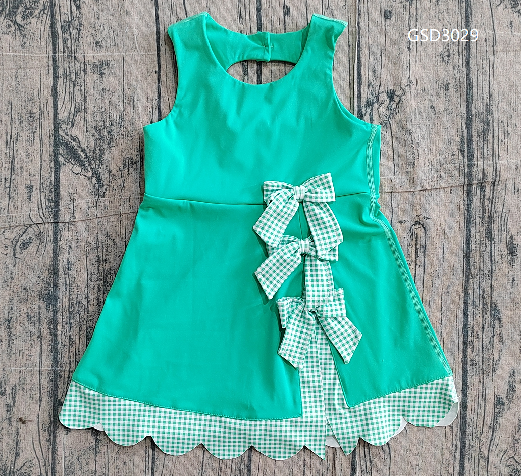 ( No moq ) Preorder Baby Girls Sleeveless Green Plaid Bows with Shorts Yoga Scallop Dress