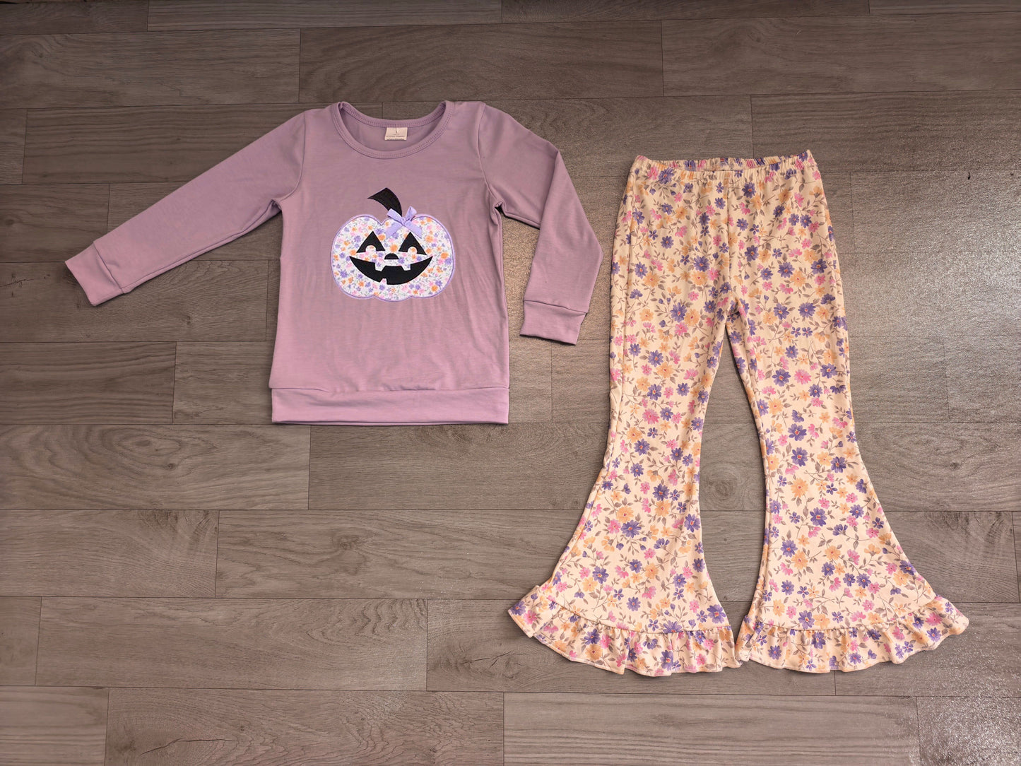 ( No moq ) Preorder Baby Girls Kids Embroidery Pumpkin Bow Purple Shirt Flower Pants Set Halloween Clothes