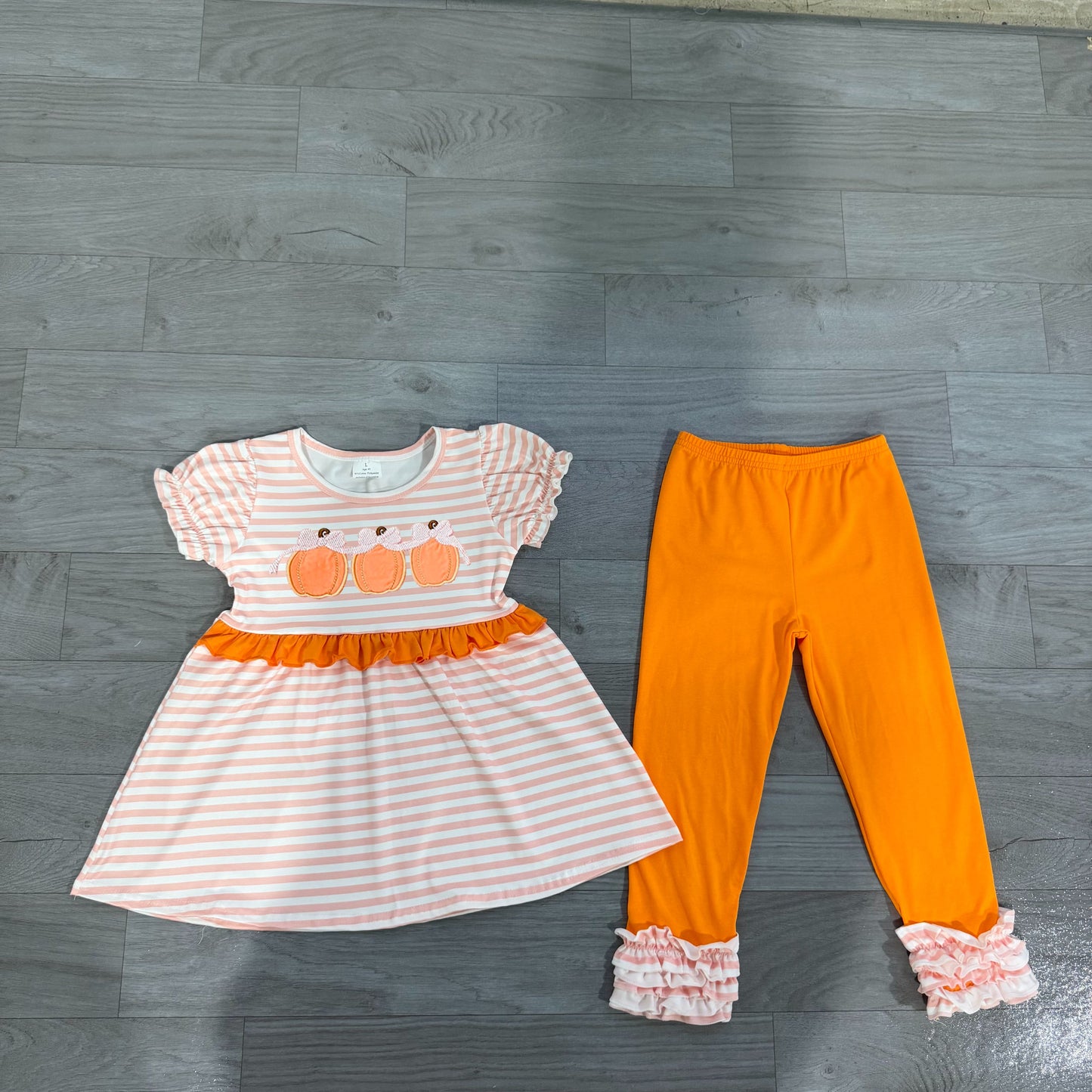 ( No moq ) Preorder Baby Girl Kids Embroidery Pumpkins Bows Stripes Tunic Ruffle Pants Fall Set Clothes