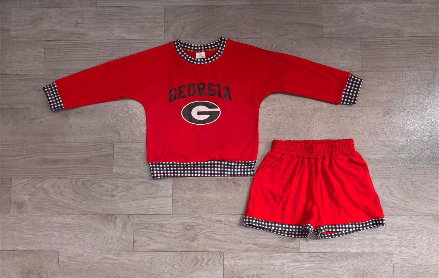 ( No moq ) Preorder Baby Girls Kids Long Sleeves G Shirt Shorts Red Cotton Set Team Clothes