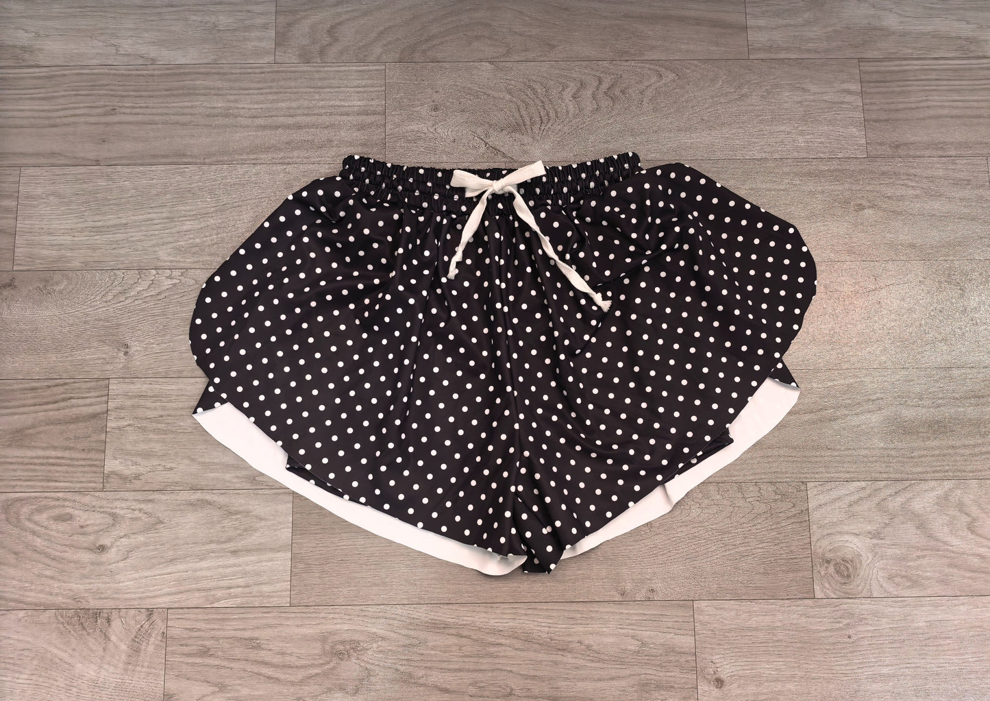 ( No moq ) Preorder Adult Women Dots Black Yoga Active Ruffle Shorts Bottom Clothes
