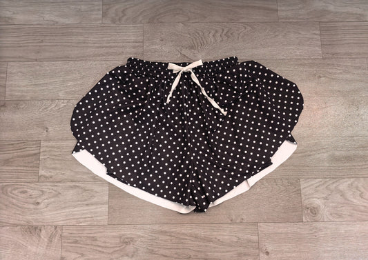 ( No moq ) Preorder Adult Women Dots Black Yoga Active Ruffle Shorts Bottom Clothes