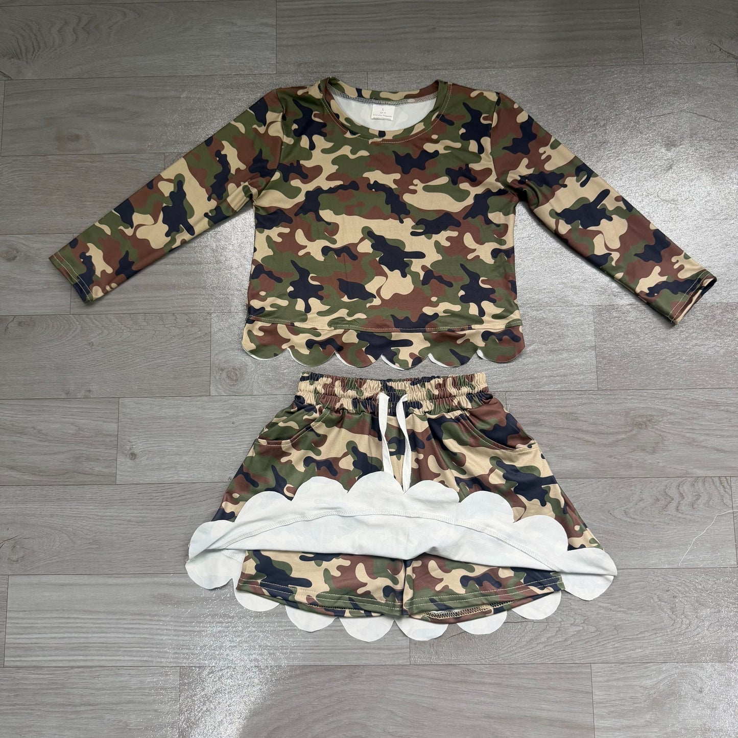 ( No moq ) Preorder Baby Girls Kids Long Sleeves Shirt Green Camo Scallop Pockets Skirt Shorts Set Clothes