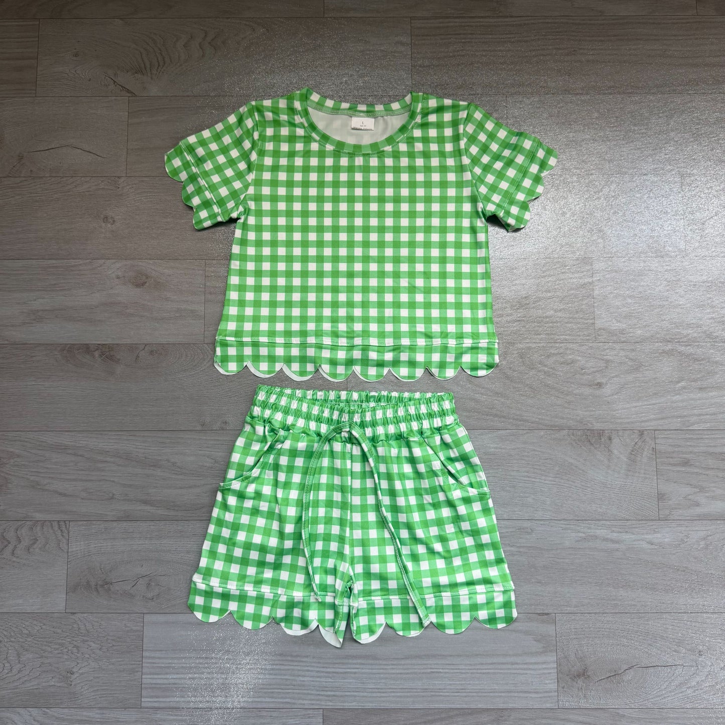 ( No moq ) Preorder Baby Girls Kids Short Sleeves Green Plaid Shirt Scallop Shorts Set Clothes
