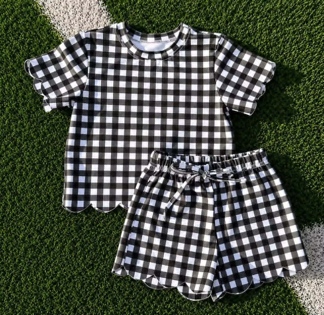 ( Moq 5 ) Preorder Baby Girls Kids Short Sleeves Black Plaid Shirt Scallop Shorts Set Clothes