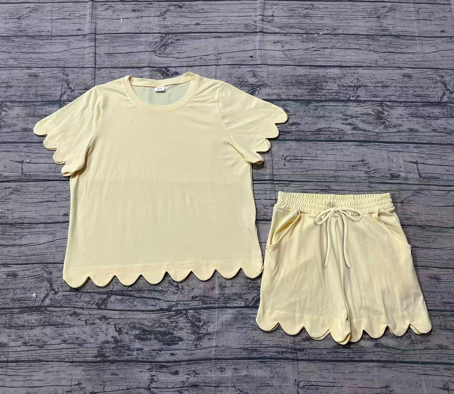 Adult Women Yellow Short Sleeves Scallop Shirt Shorts Pajamas Clothes Set RTS