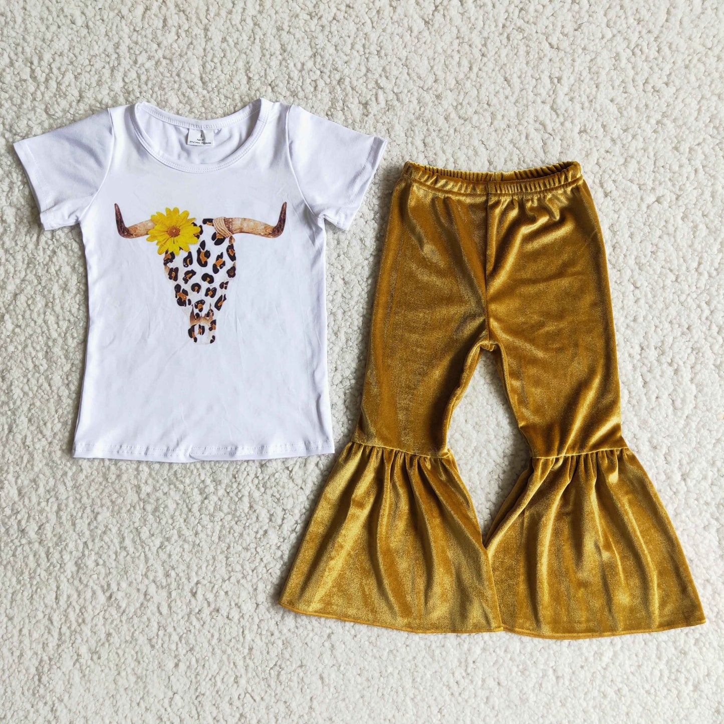 Promotion D2-11 Baby Girl Short Sleeves Cow Sunflower Leopard Shirt Velvet Bell Pants Set