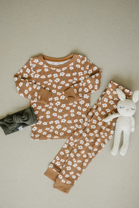 Pre-order Baby Girl Flower Shirt Pants Pajamas Clothes Khaki Set