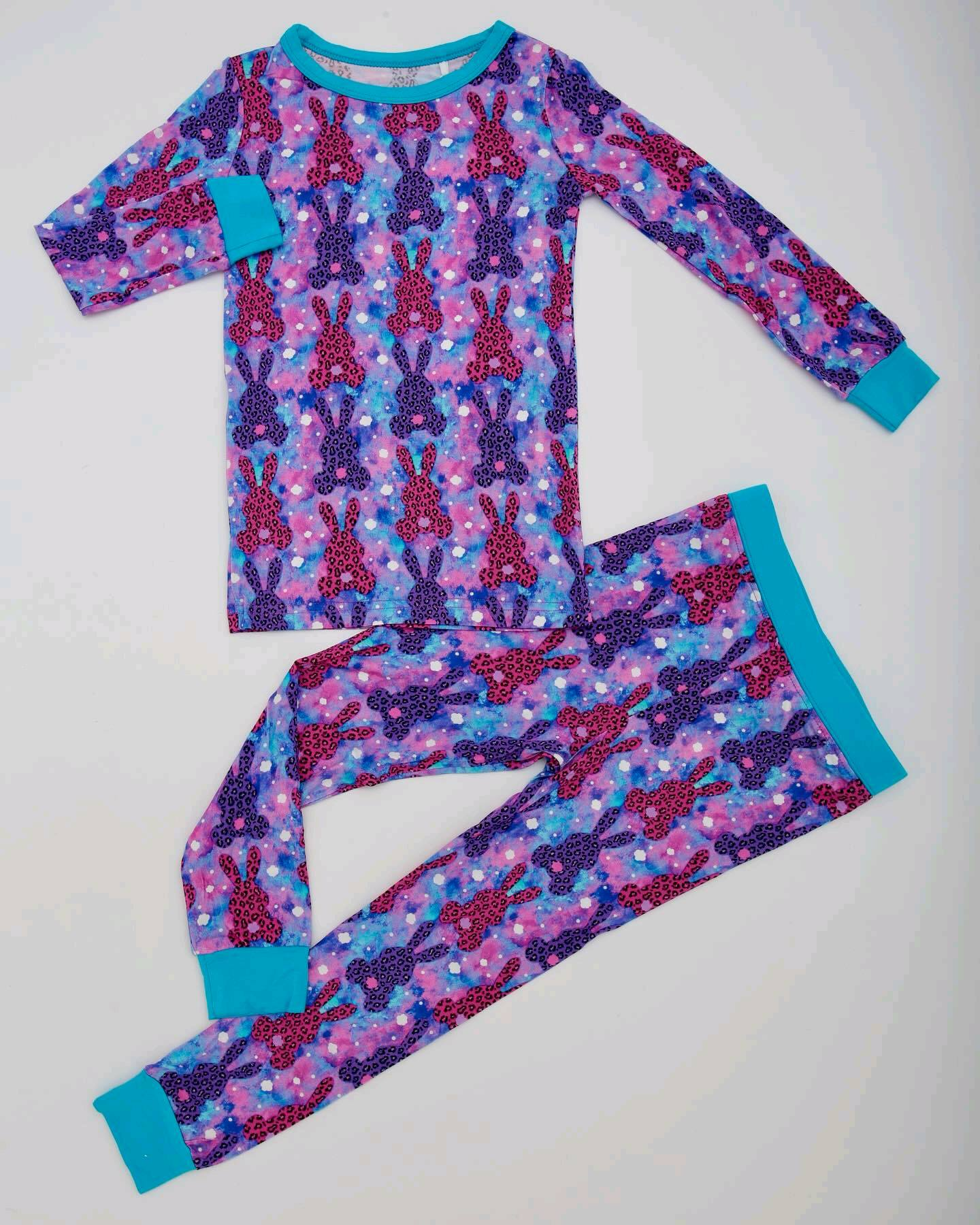 Preorder Baby Girl Long Sleeves Easter Leopard Rabbits Shirt Pants Pajamas Clothes Set