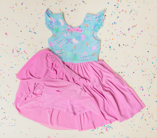 ( Moq 5 ) Preorder Baby Girls Short Sleeves Bows Hearts Happy Birthday Yoga Shorts Knee Length Dress