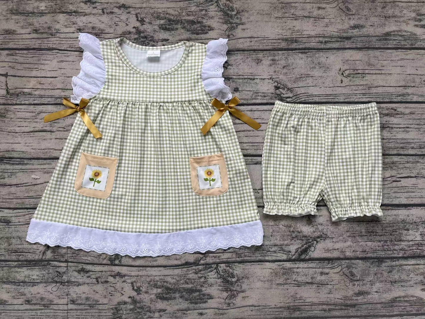 Baby Girl Short Sleeves Sunflower Pocket Tops Plaid Shorts Set