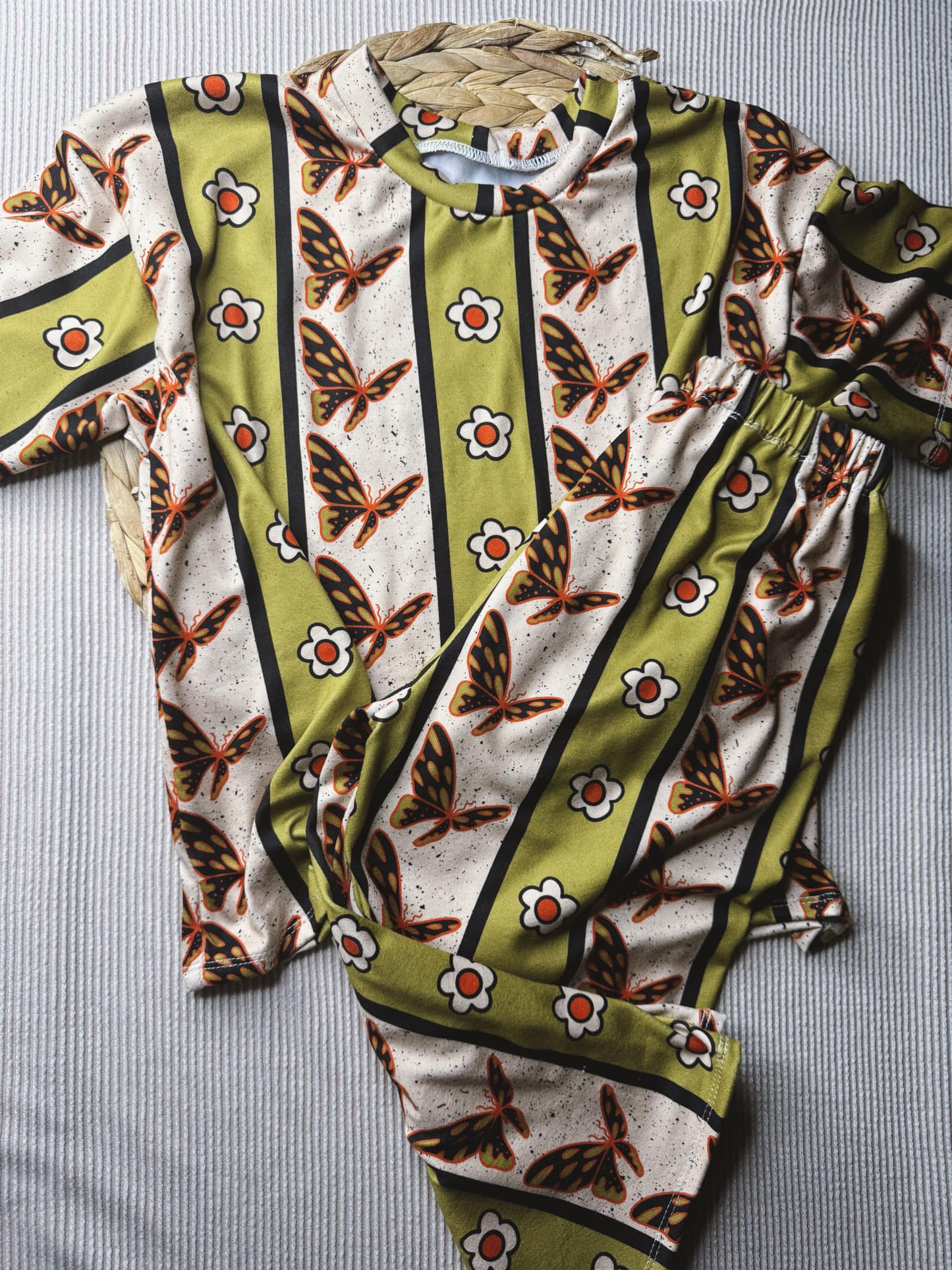 Preorder Baby Girl Short Sleeves Butterfly Flower Shirt Pants Pajamas Clothes Set