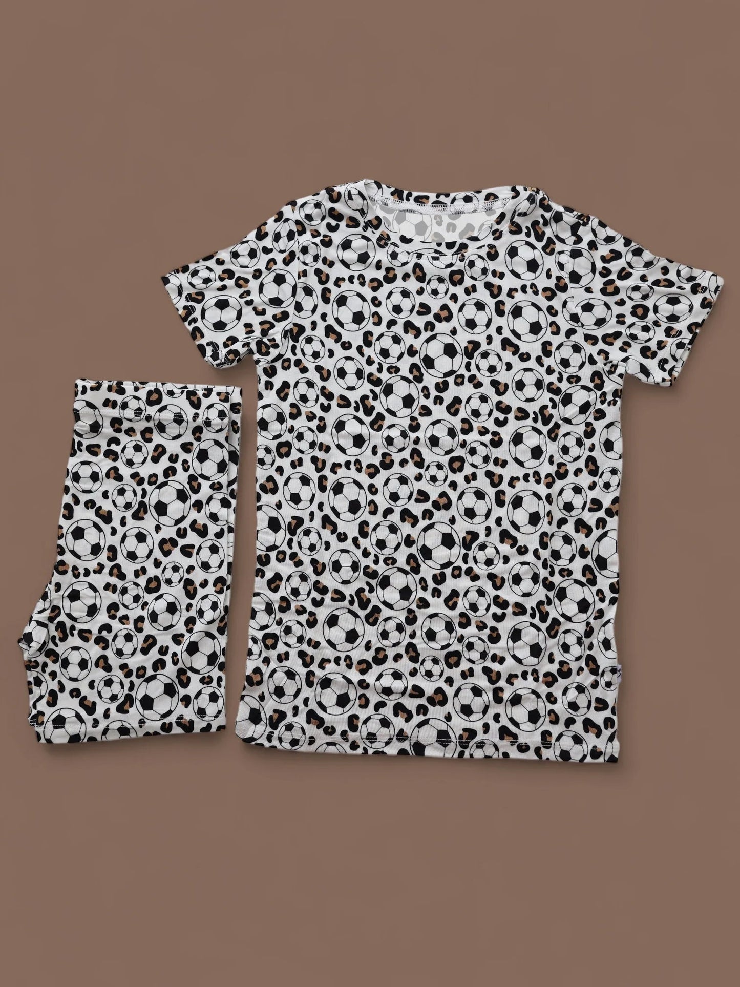 ( Moq 5 ) Preorder Baby Girls Infant Short Sleeves Soccer Leopard Shirt Shorts Pajamas Set