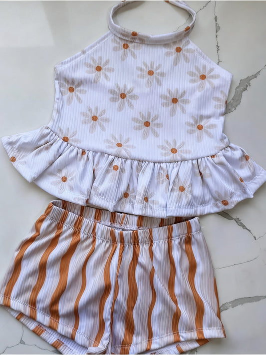 ( Moq 5 ) Preorder Baby Girls Halter Flower Tops Stripes Shorts Clothes Set