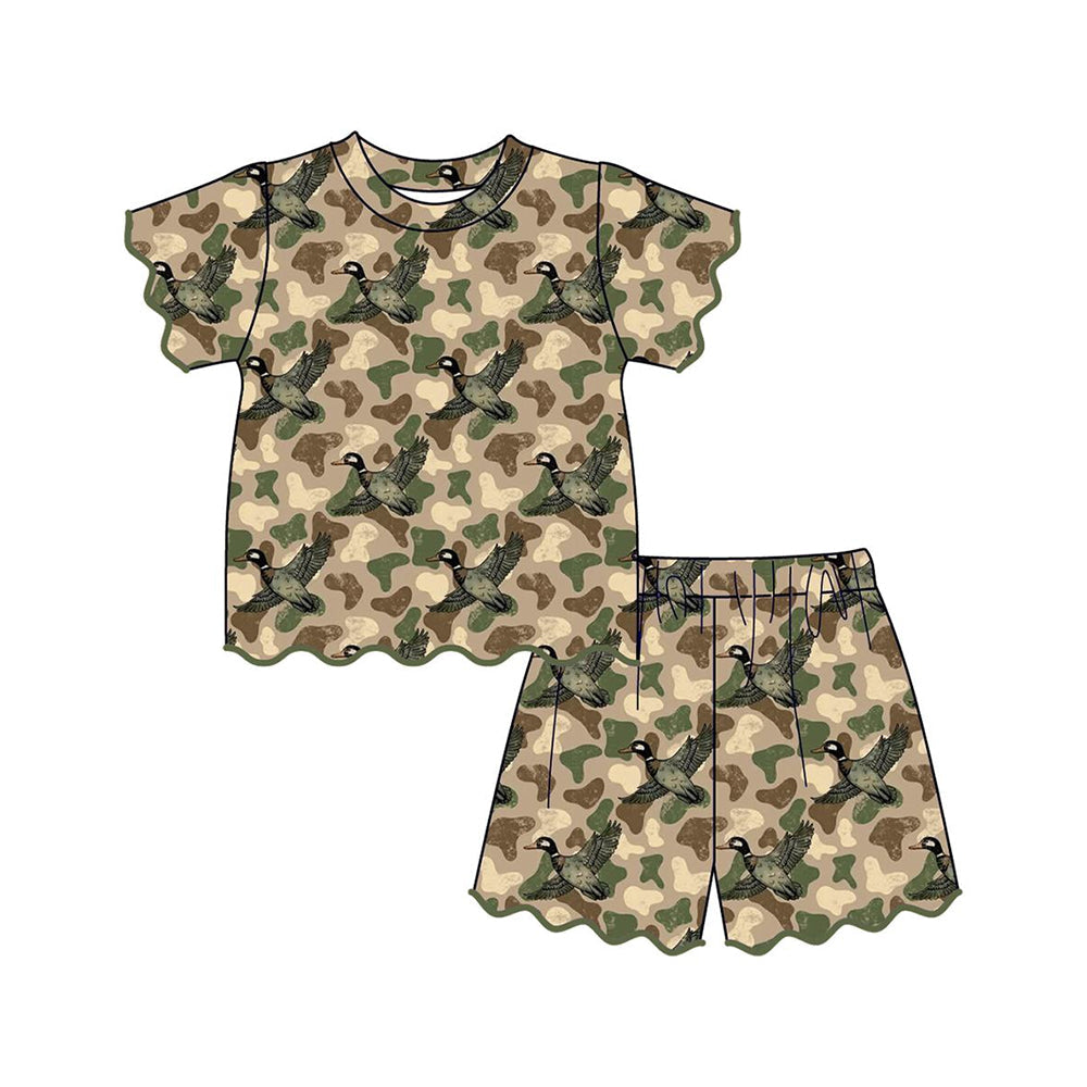 ( Moq 5 ) Preorder Baby Girls Short Sleeves Ducks Camo Shirt Scallop Shorts Set Clothes