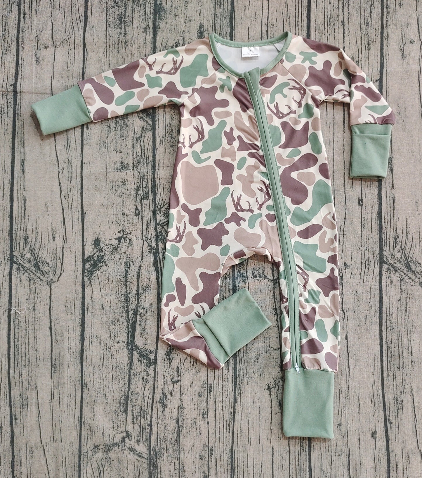 ( No moq ) Preorder Baby Boy Long Sleeves Deer Camo Zipper Footie Pajamas Romper