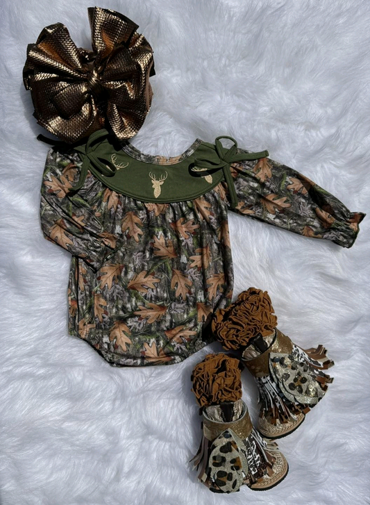 ( Moq 5 ) Preorder Girls Infant Long Sleeves Deer Camo Bows Bubble Romper