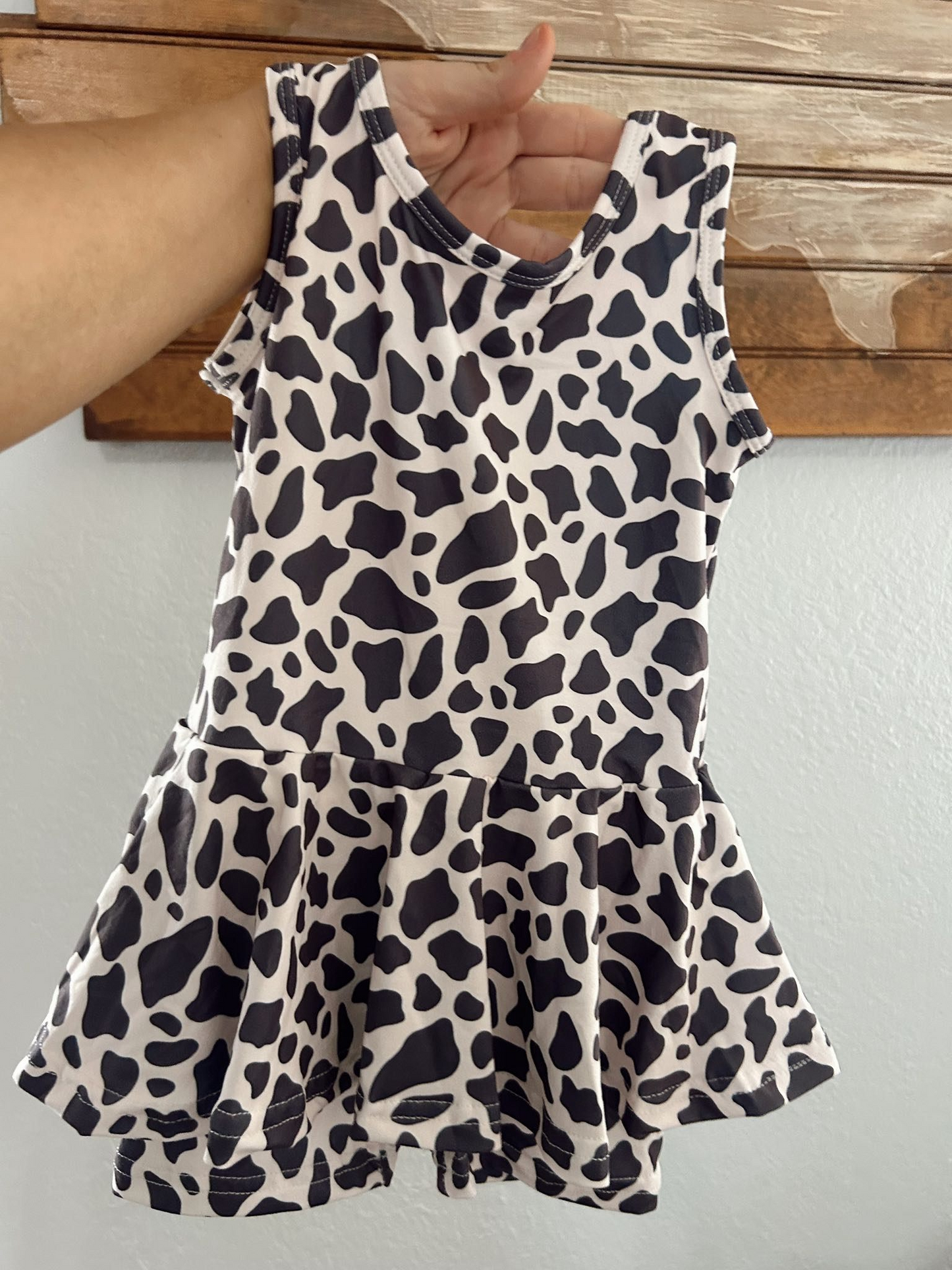 Preorder Baby Girl Toddler Sleeveless Cow Print Skort Jumpsuit ( Moq 5 )