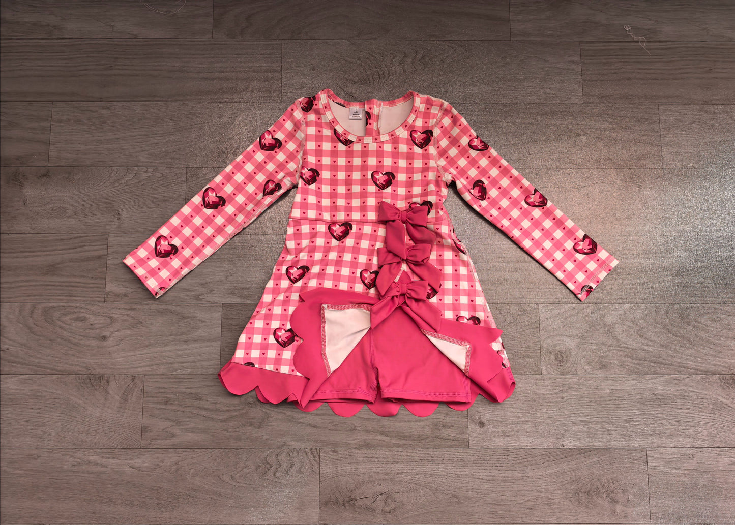 ( No moq ) Preorder Baby Girls Kids Hearts Plaid Bows Valentine Scallop Dress Yoga Active Clothes