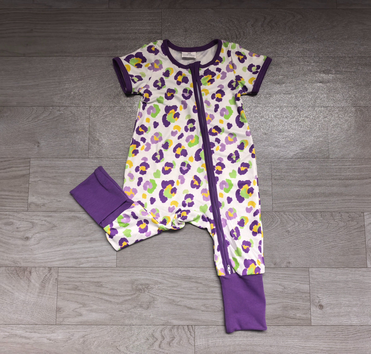 ( No moq ) Preorder Baby Girls Infant Leopard Mardi Gras Footie Sleeper Zipper Romper Clothes