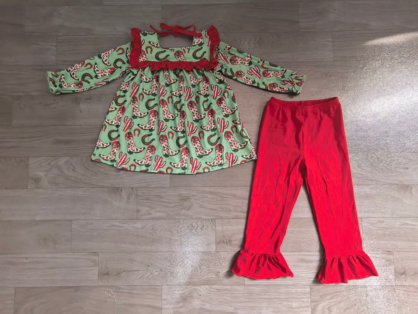 ( No moq ) Preorder Baby Girl Long Sleeves Christmas Boots Cactus Tunic Red Pants Set