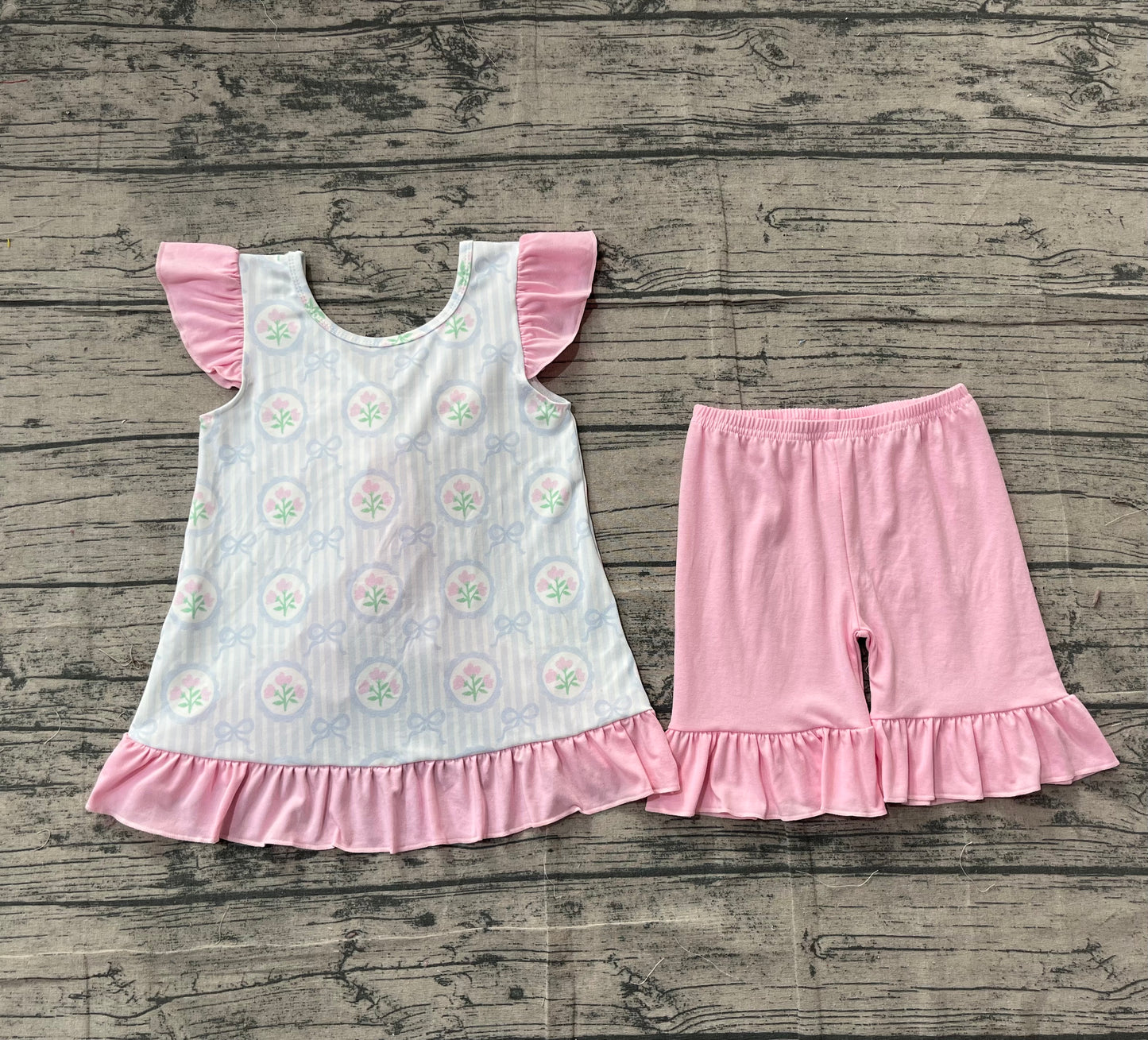 ( No moq ) Preorder Girls Kids Short Sleeves Flower Bows Stripes Ruffle Tops Shorts Clothes Set