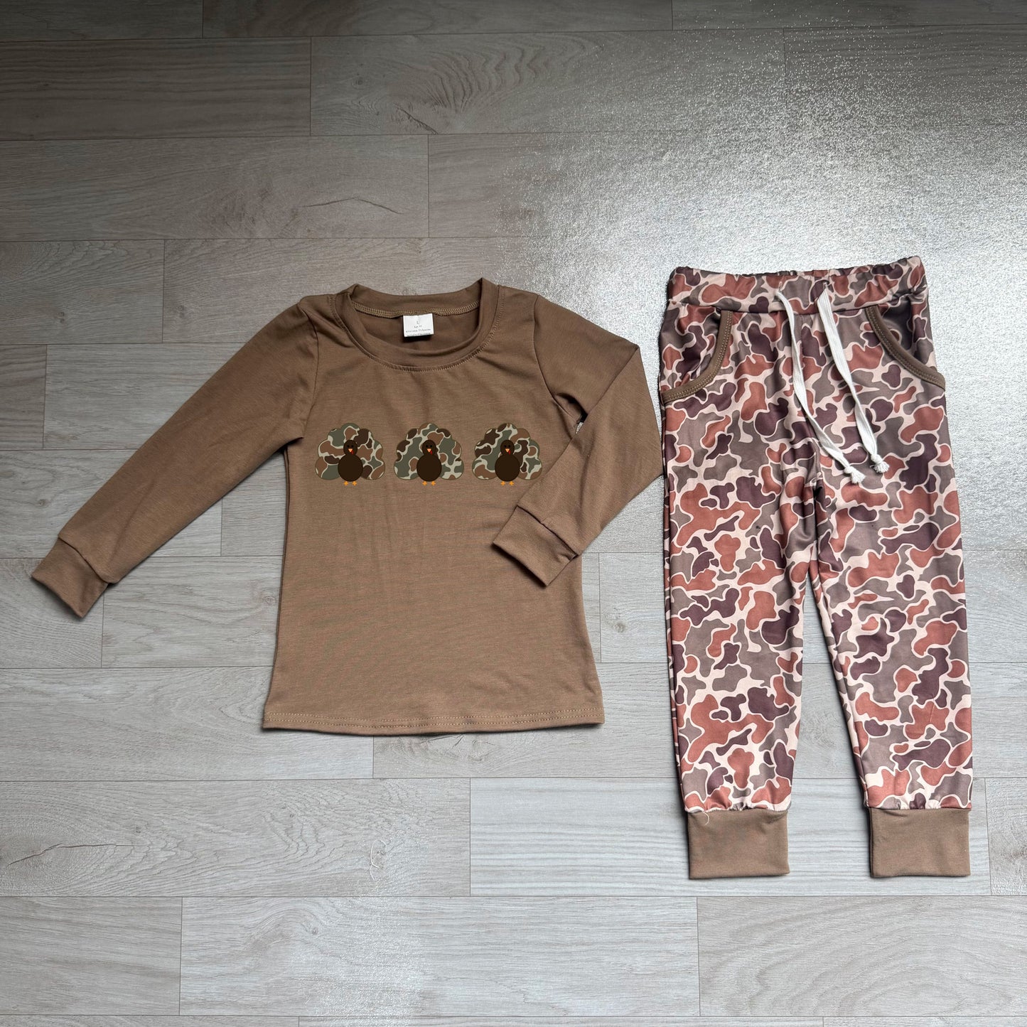 ( No moq ) Preorder Baby Boys Kids Embroidery turkey Shirt Pockets Camo Pants Fall Set Clothes