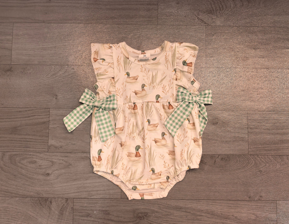 ( No moq ) Preorder Baby Girl Short Sleeves Ducks Bows Bubble Romper